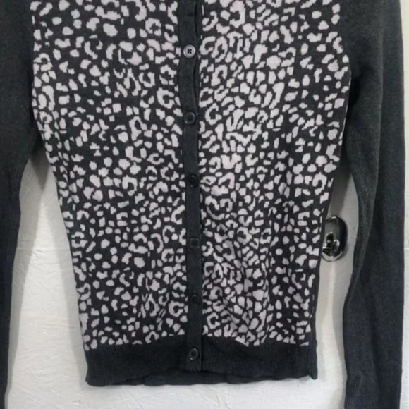 Merona Womens Cardigan Sweater Black Gray Animal Print Long Sleeve Button Up - Picture 5 of 14